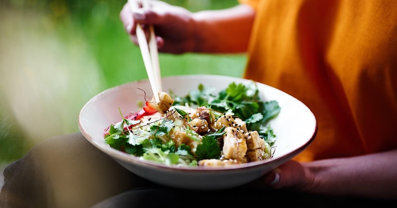 Comment cuisiner le tofu pour qu'il ait bon goût (enfin !)