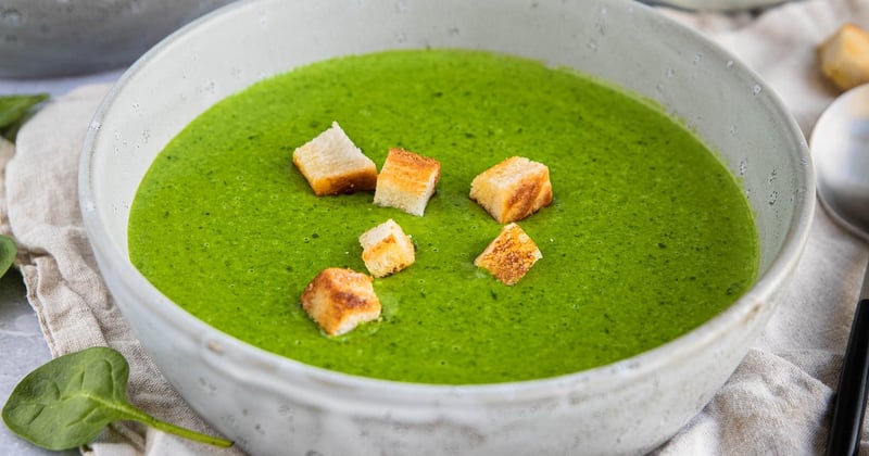 Soupe de légumes maison : la recette réconfortante qui régale